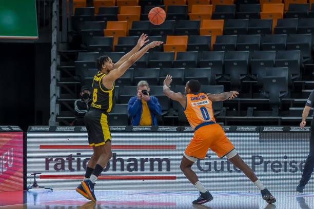 也传递了他 也传递了他