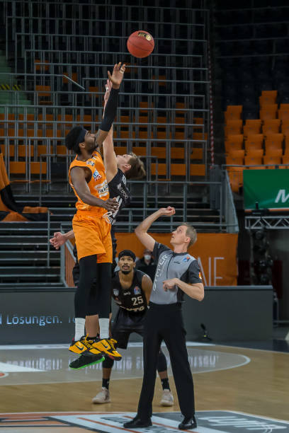 启新篇章 启新篇章